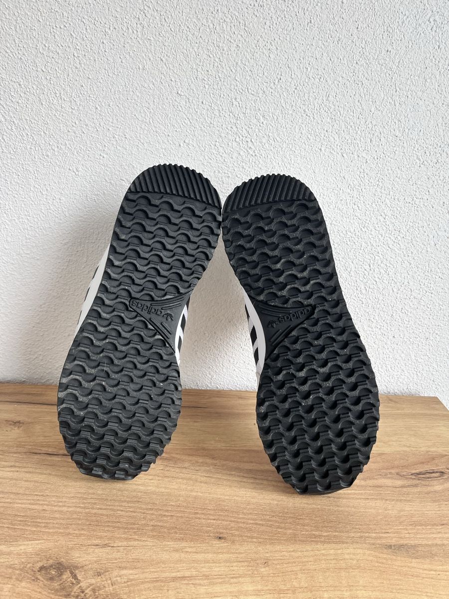 Scarpe da uomo: Adidas Sneakers Grösse 42 2/3 – Usato da Menznau venduto da MEGE88 4