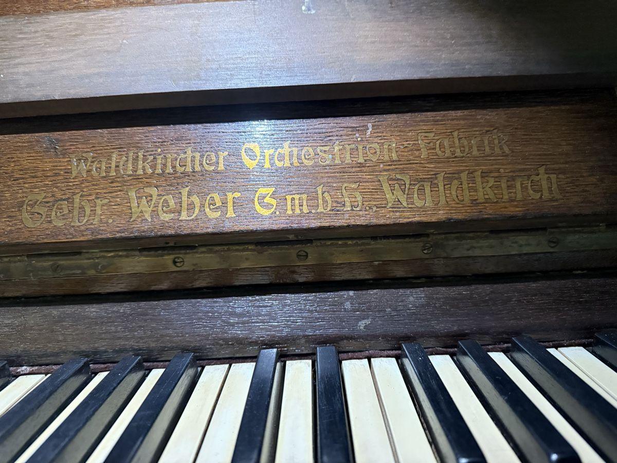 Strumenti musicali: Klavier Waldkirch – Usato da Horriwil venduto da Carrera68 7