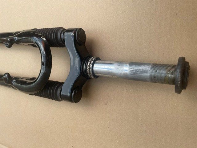 Pezzi di ricambio: fourche vélo 26' – Usato da Ursy venduto da DK8 3