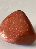 Goldfluss (aus geschmolzenem Quarzsand, mit Kupferoxyd.