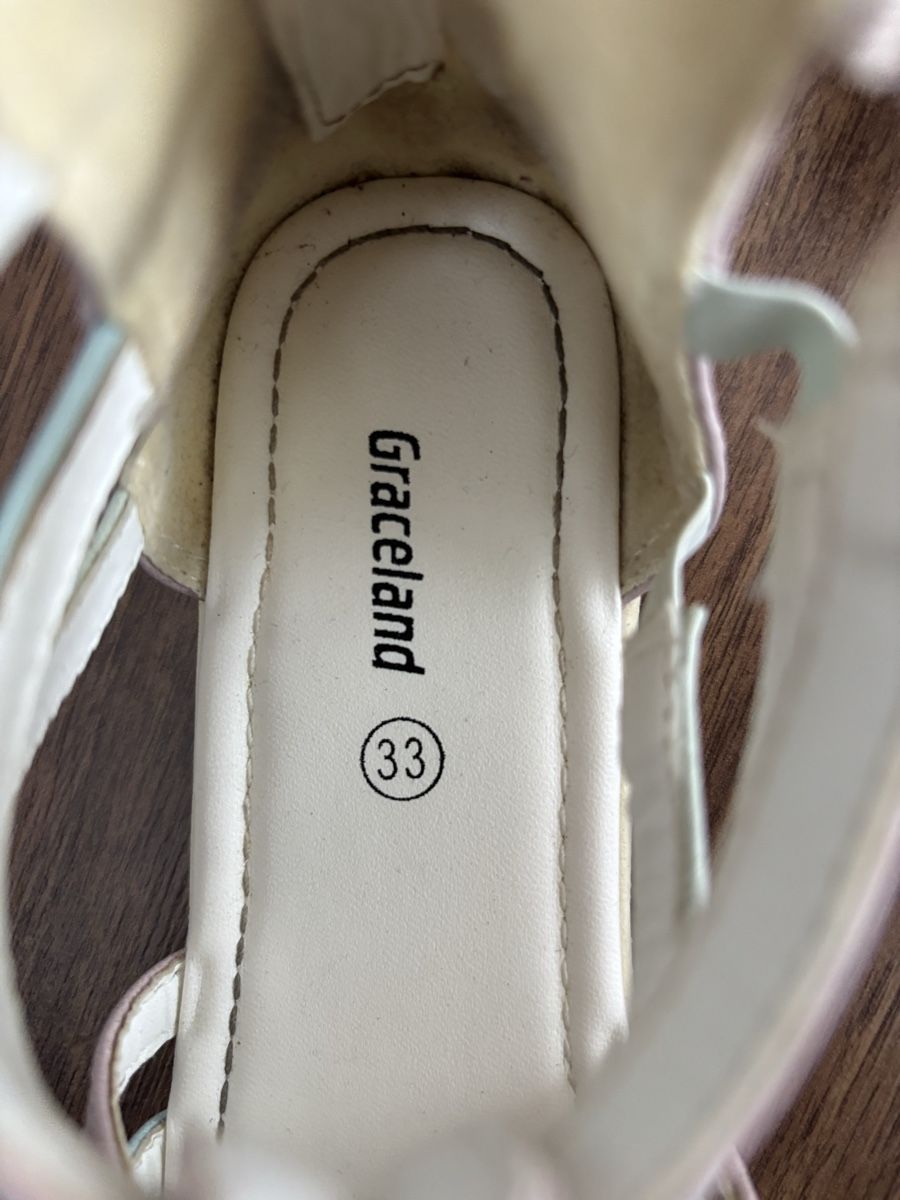 Scarpe per ragazze: Sandalette Gr. 33 – Usato da Büsserach venduto da Zimtstaernli19 2