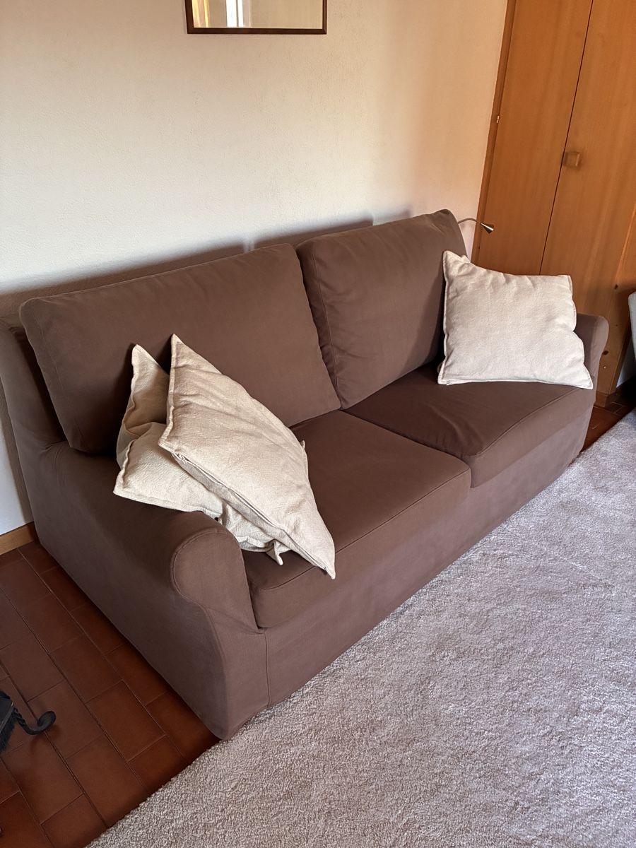 Sofas: Bettsofa – Gebraucht aus Moleson-s-Gruyeres von Mosaikplastik 1