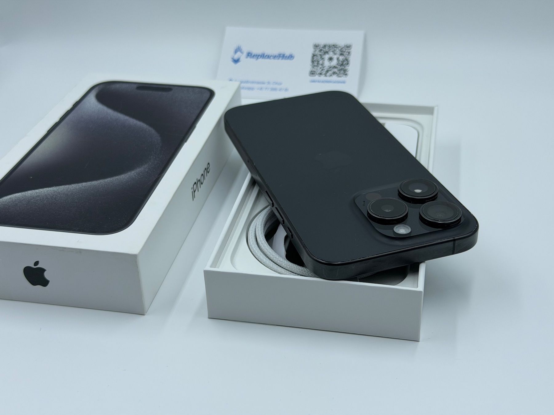 Apple Telefoni cellulari / Smartphones: iPhone 15Pro 256 Schwarz Top Zustand – Nuovo (secondo la descrizione) da Chur venduto da ReplaceHub