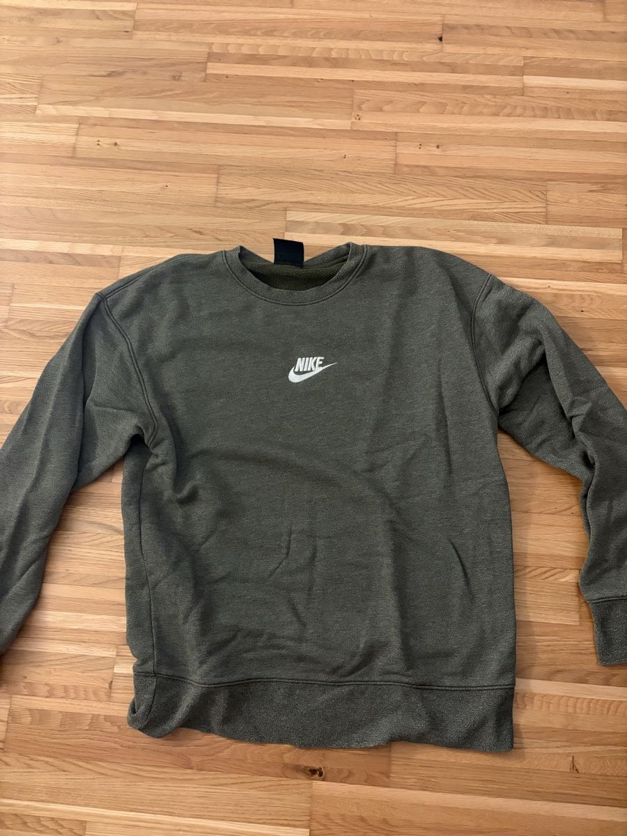 Nike Maglioni & Felpe: Nike Sweater Grösse M – Usato da Malters venduto da lar_hkm7