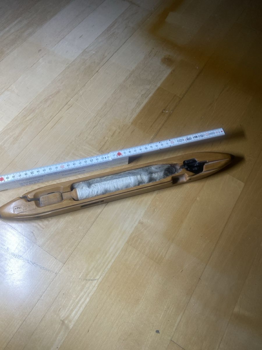 Tous les outils: Antikes Weberschiffchen / Web Shuttle mit Honex-Spannsystem – D'occasion à Dietlikon par Chloe5. 1