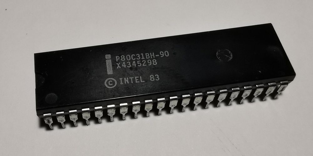 P80C31BH-90 Intel CMOS SINGLE-CHIP 8-BIT MICROCONTROLLER (Neu und ...