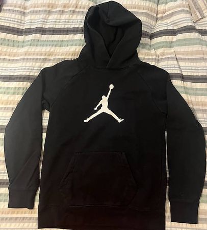 Pull Jordan 