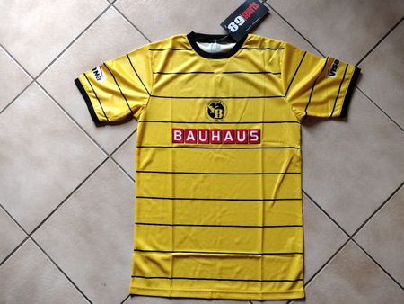 Neues ungetragenes BSC Young Boys Bern Fussball Trikot
