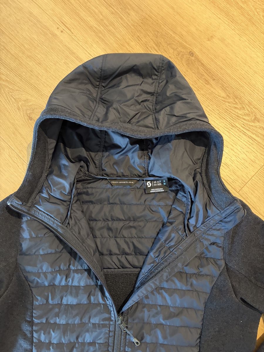 Scott Giacche: Scott Midlayer – Usato da Rapperswil SG venduto da sas_lt9y 2