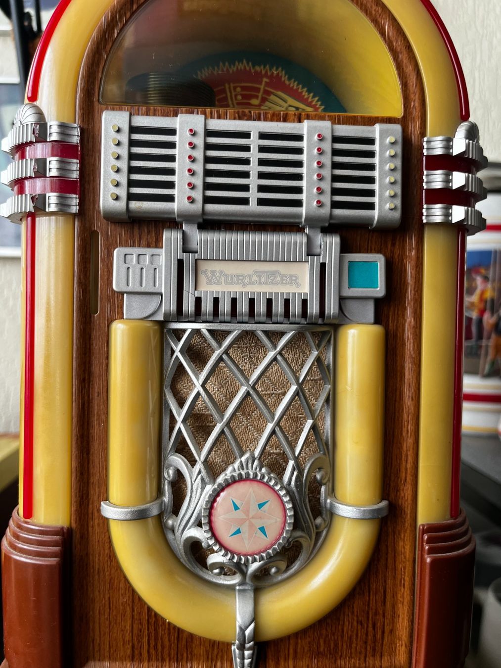 Wurlitzer Jukebox: Leadworks Wurlitzer "Fifties" Miniatur Jukebox Microkassette – Usato da Zürich venduto da Allrounders 3