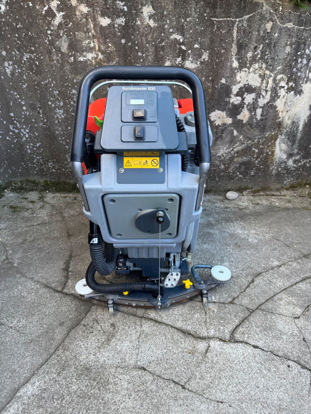 Tutte le macchine: Hakomtic B30 Scheuersaugmaschine ( wetrok cleanfix) – Usato da Brugg venduto da Vwtiguan1- 2