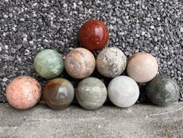 Kugeln aus Stein 10 Stk.