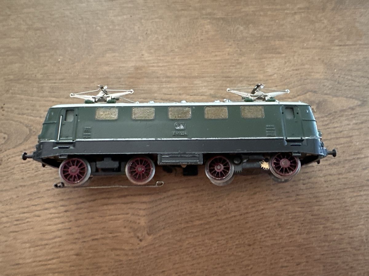 Märklin Modellini di ferrovie: Märklin H0 Lokomotive – Usato da Frauenfeld venduto da Jose_luis