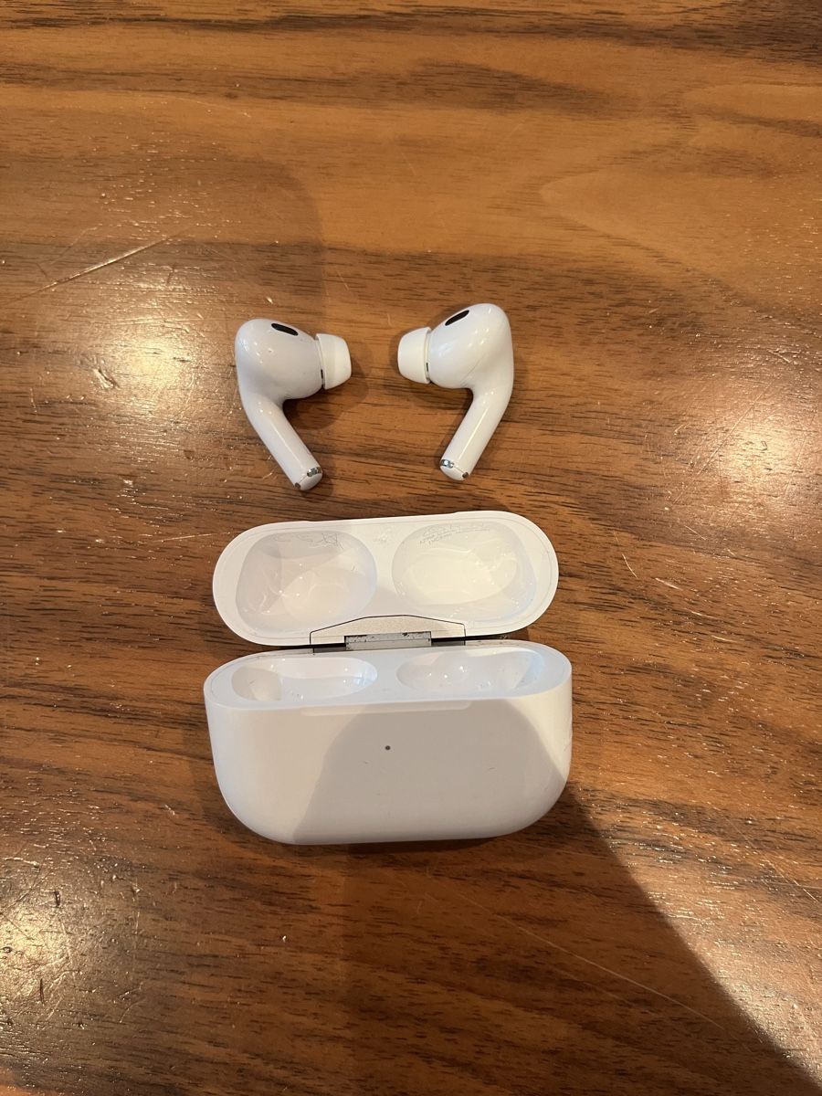 Apple Casques audio: Airpods Pro 2 – D'occasion à Niederbüren par sydney024 3