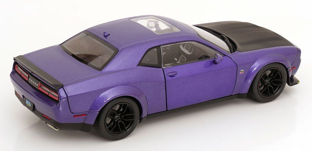 Dodge Modellini d'auto: DODGE CHALLENGER SRT HELLCAT 2023 VIOLLET 1:18 SOLIDO – Nuovo e nell'imballaggio originale da Suhr venduto da Moebelsiralfred 1