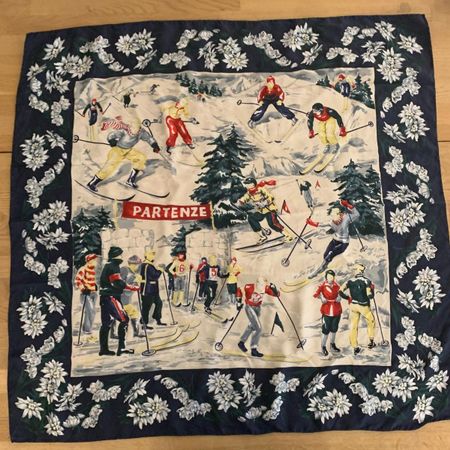 Seidenfoulard mit Vintage-Wintersport-Motiv – ca. 84 x 84 cm