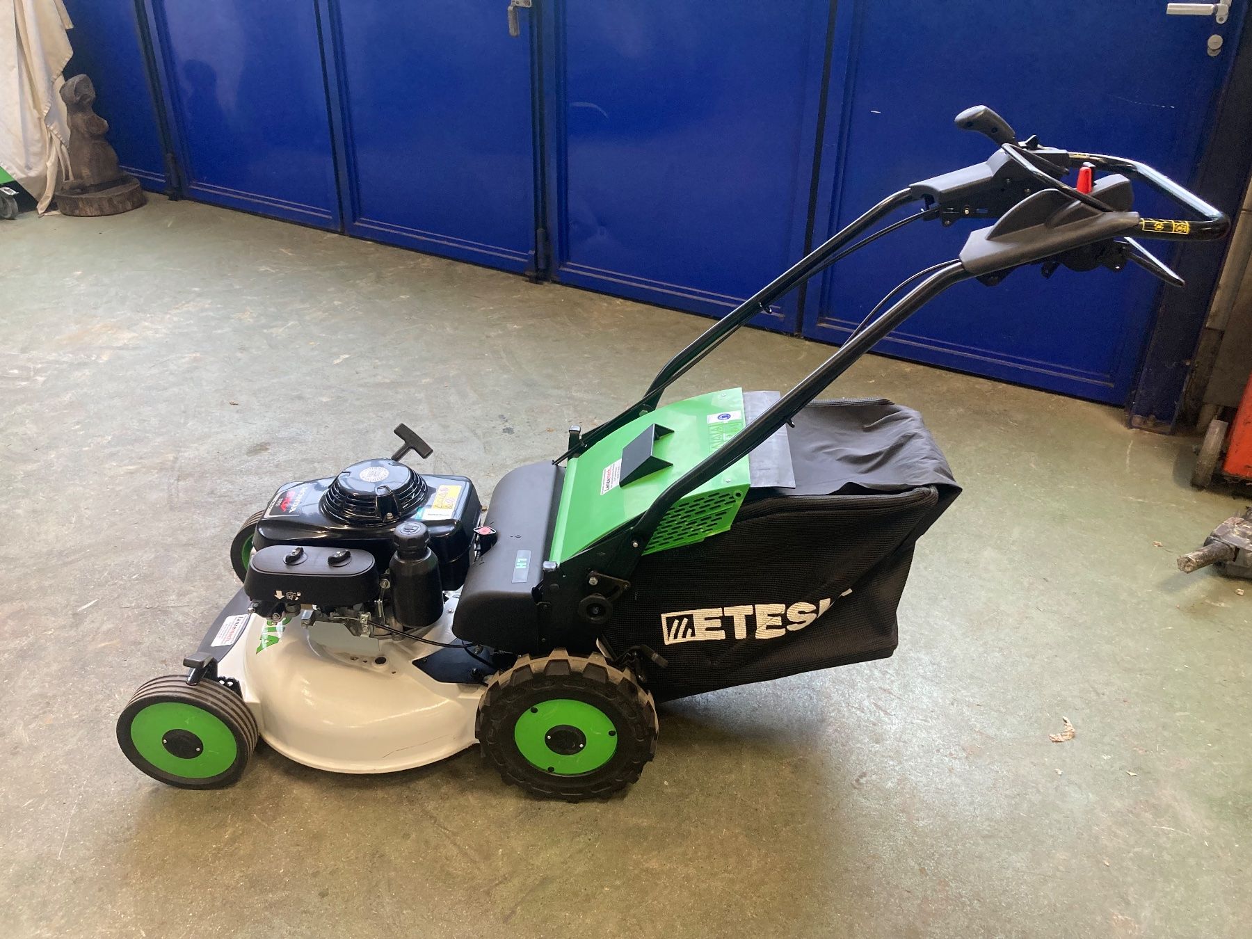 Rasenmäher: Rasenmäher Etesia Prp 53 LH2 – Gebraucht aus Lanzenhäusern von Lanzemech 3