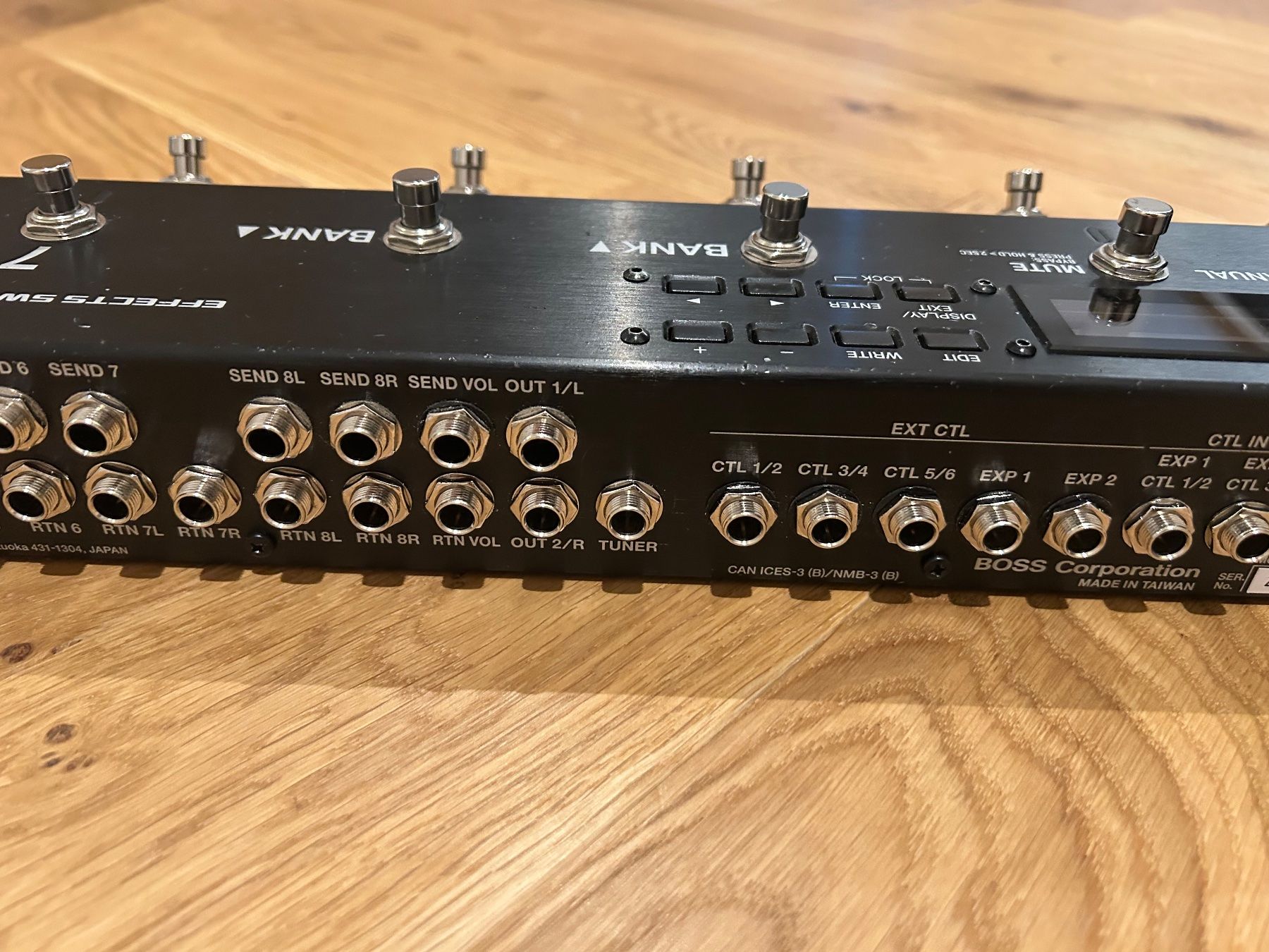Musikinstrumente: Boss ES-8 Loop Switcher – Defekt aus Bern von  5