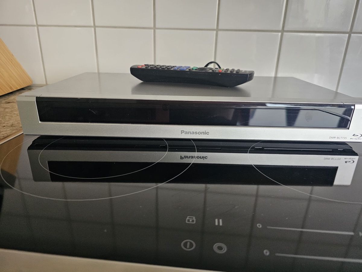 Panasonic Lettore multimediale & Streamer: Panasonic DMR-BCT735 Blu-ray Recorder - – Usato da Zürich venduto da sne.swiss 2