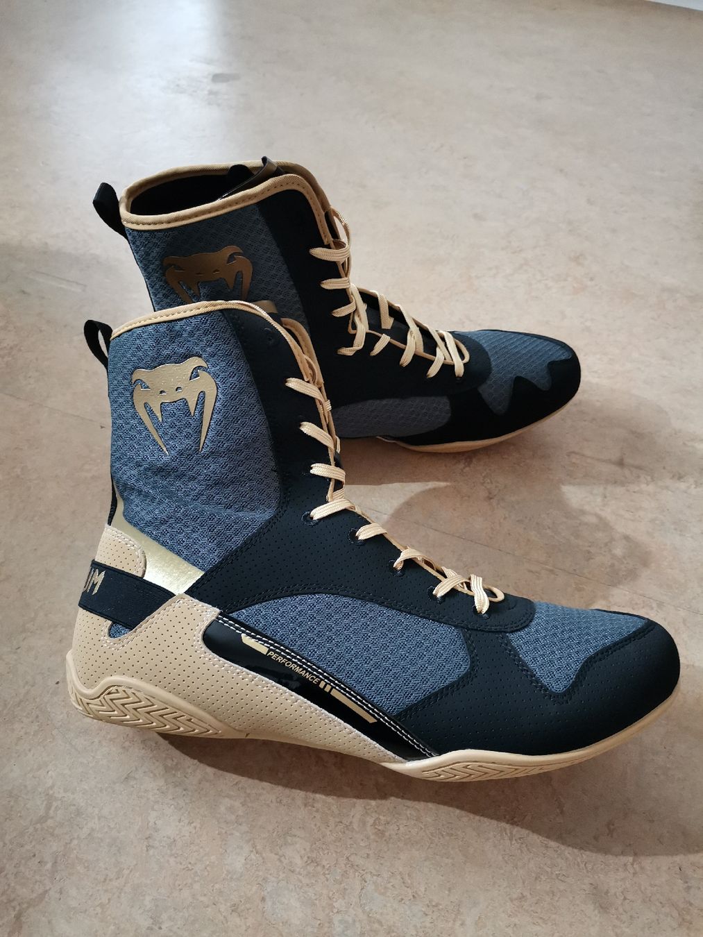 Scarpe da uomo: Boxschuhe Venum Gr. 48 – Nuovo e nell'imballaggio originale da Winterthur venduto da Chinaza