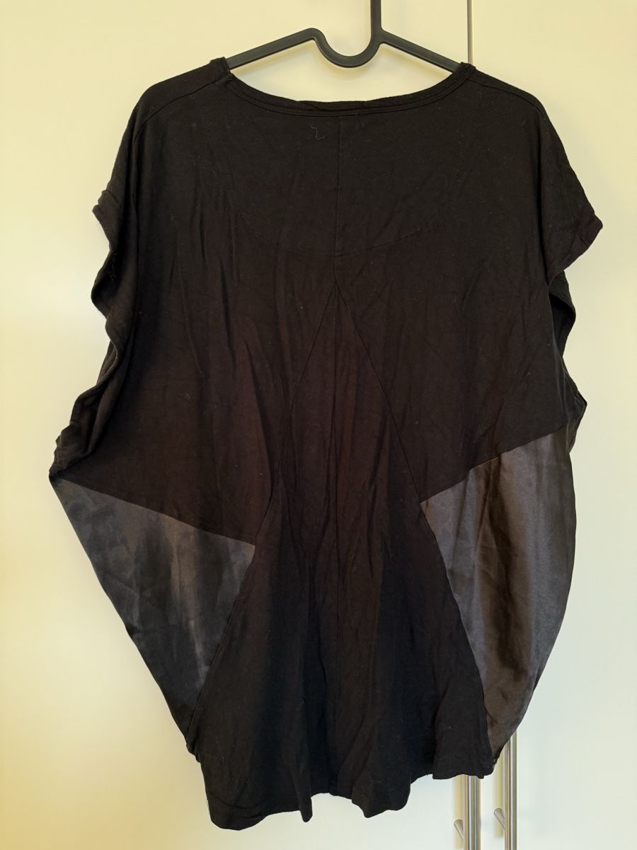 T-shirt: Stylisches Ballonshirt, passt S-L – Usato da Olten venduto da smashbox