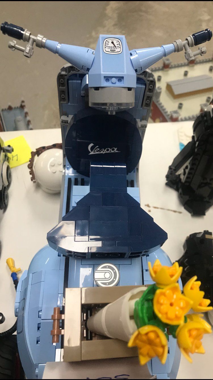 Lego Kit di costruzioni: Lego Icons Vespa 125 – Usato da Opfikon venduto da Sonnenuntergang12 1