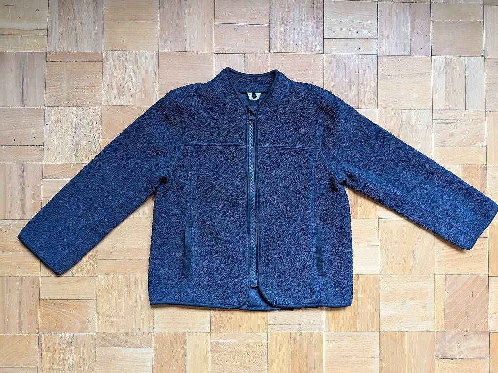 Arket Jacken & Mäntel: Arket Fleecejacke 98/104 – Gebraucht aus Zürich von dominiccedric