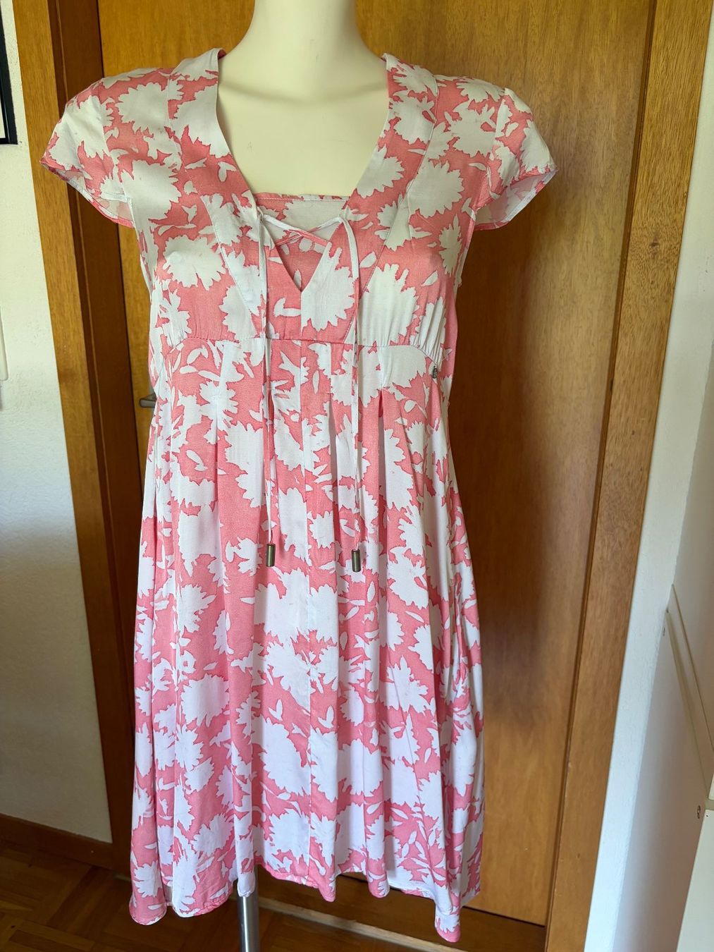 Nile Kleider: Nile Kleid Gr. XS – Gebraucht aus Elfingen von yaris100