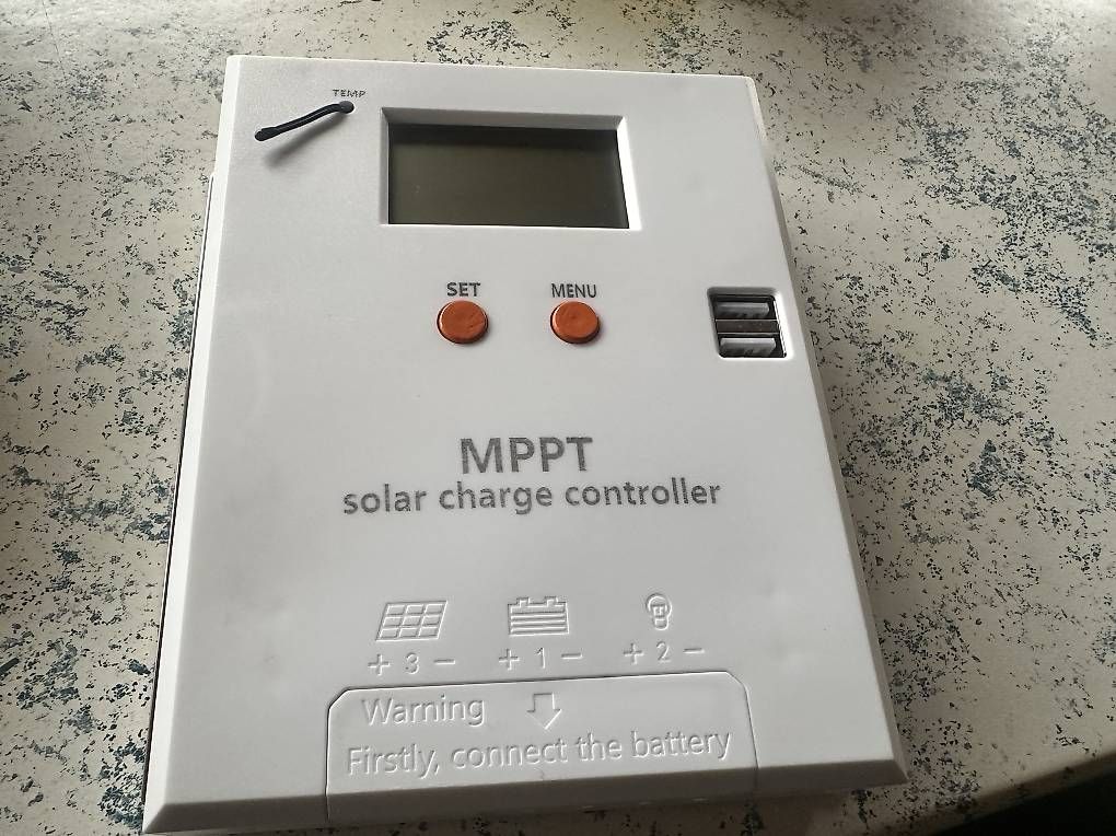 Ladegeräte: Solar lade Regler, diverse. – Gebraucht aus Birsfelden von radisa69 3