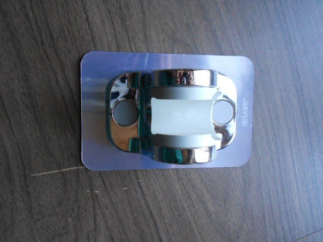 Pommeaux de douche: Duschbrausen-Halterung – Neuf avec emballage d'origine à Flühli LU par primula-47 1