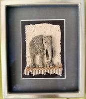 Wandbild Elefantenrelief gerahmt guter Zustand