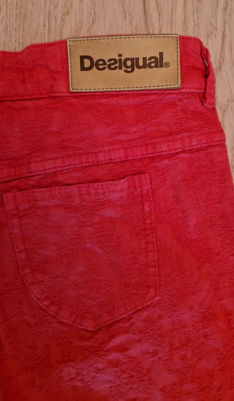 Desigual Hosen: Desigual Hose, rot, Grösse 34 – Gebraucht aus Gasel von sale65 4