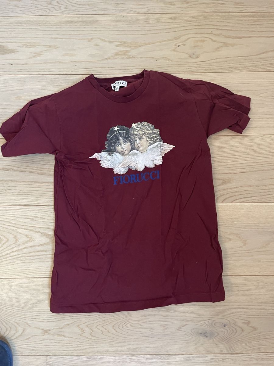 Fiorucci T-shirt: Weinrotes Fiorucci T-Shirt – Nuovo (secondo la descrizione) da Uitikon Waldegg venduto da lor_b2rv