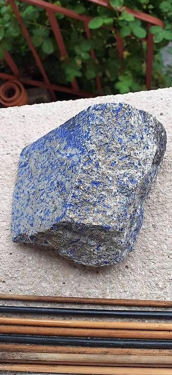Minerali & Pietre curative: Lapis Lazuli – Usato da vevey venduto da isagh 1