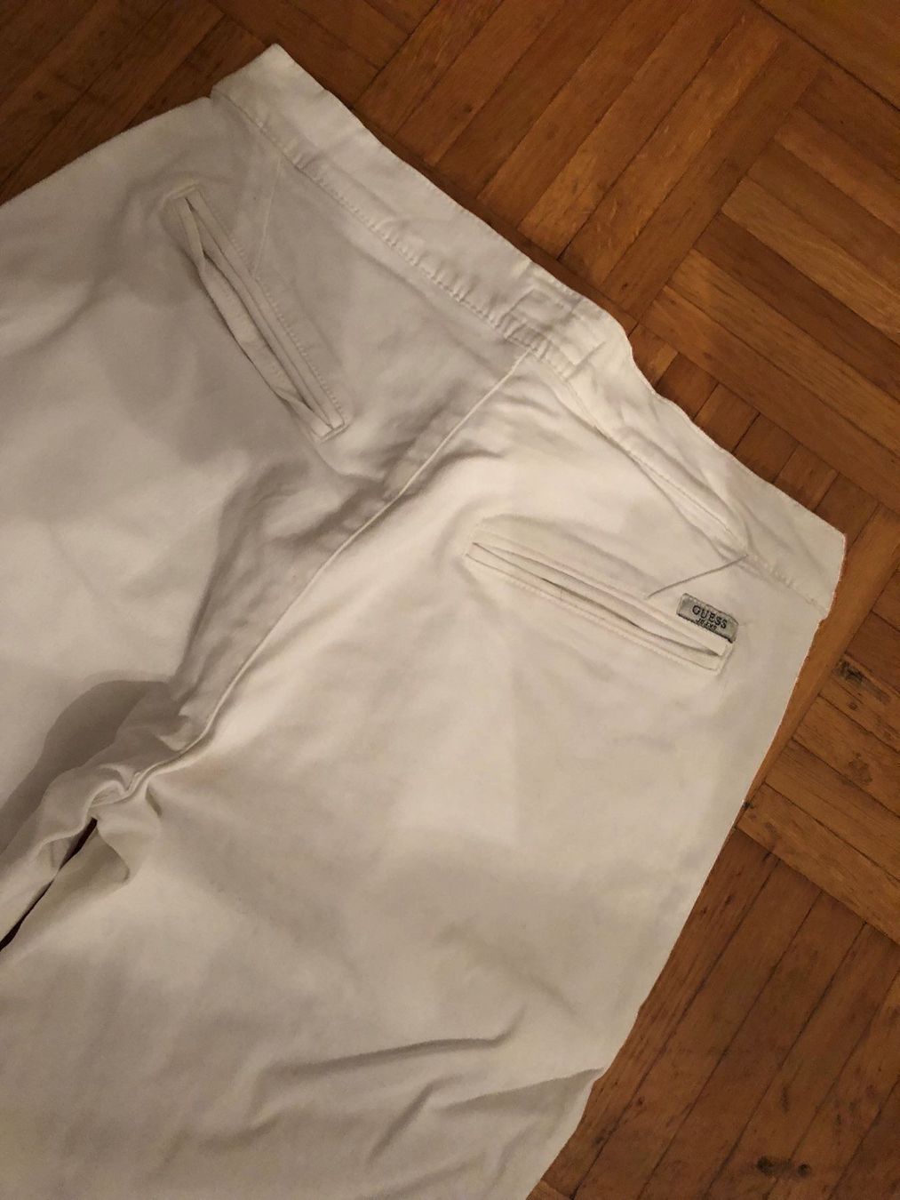 Jeans: Guess Jeans Hose original 7/8 Gr. 28 – Gebraucht aus Wettingen von Hasta80 2