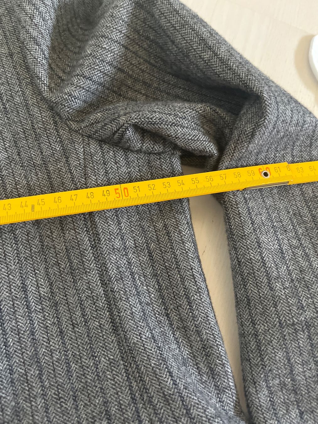Mango Giacche: Mango Grey Pinstripe Oversized Blazer Gr M – Usato da Esslingen venduto da Yanafuchs 3