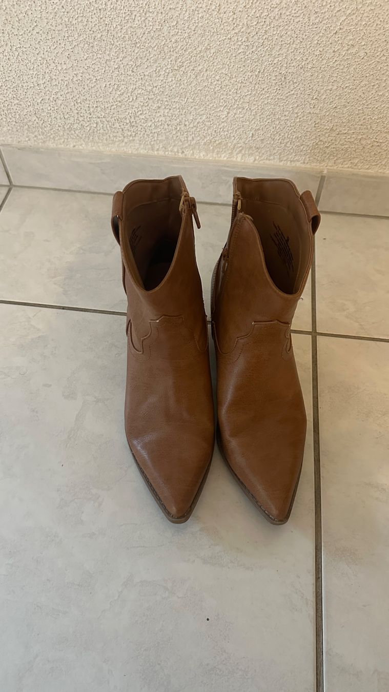Scarpe da donna: Boots – Nuovo (secondo la descrizione) da Chur venduto da sivik 3
