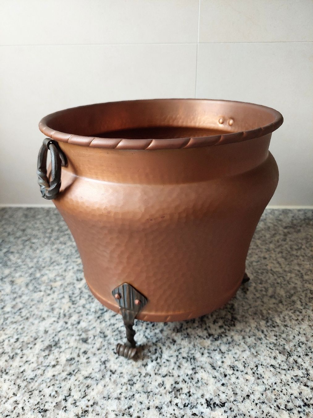 Alle Dekorationen: Cache-pot ancien décoration H23 cm – Gebraucht aus Yverdon-les-Bains von pri_x6j6 2