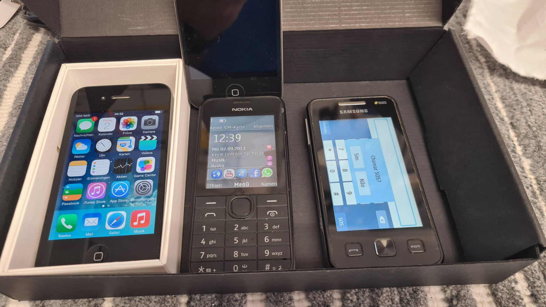 Portables: Diverse Handys – D'occasion à Andermatt par Bozel