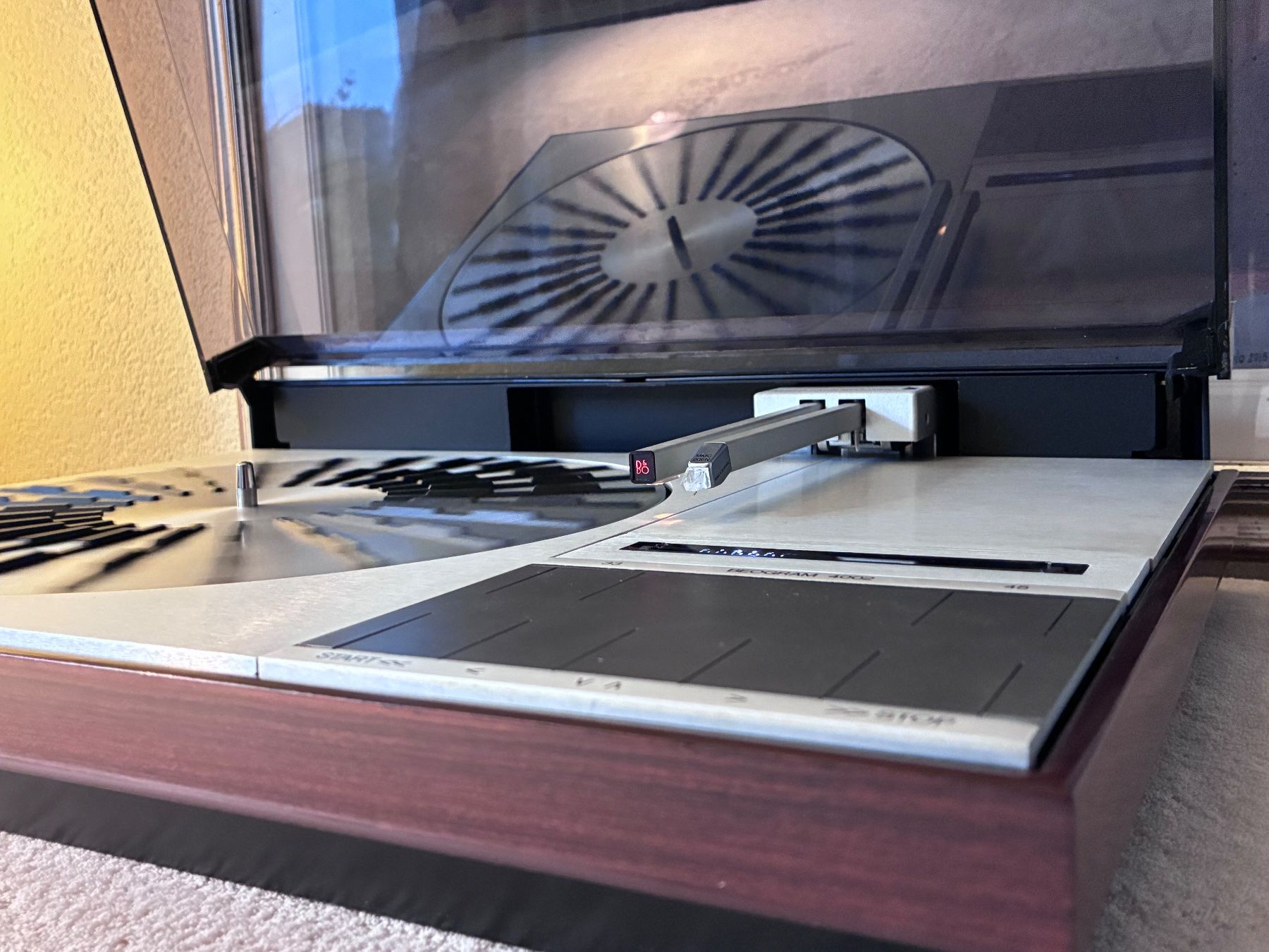 Bang & Olufsen Giradischi: Bang & Olufsen Beogram 4002 . – Usato da Zürich venduto da HiFiAtelier 4