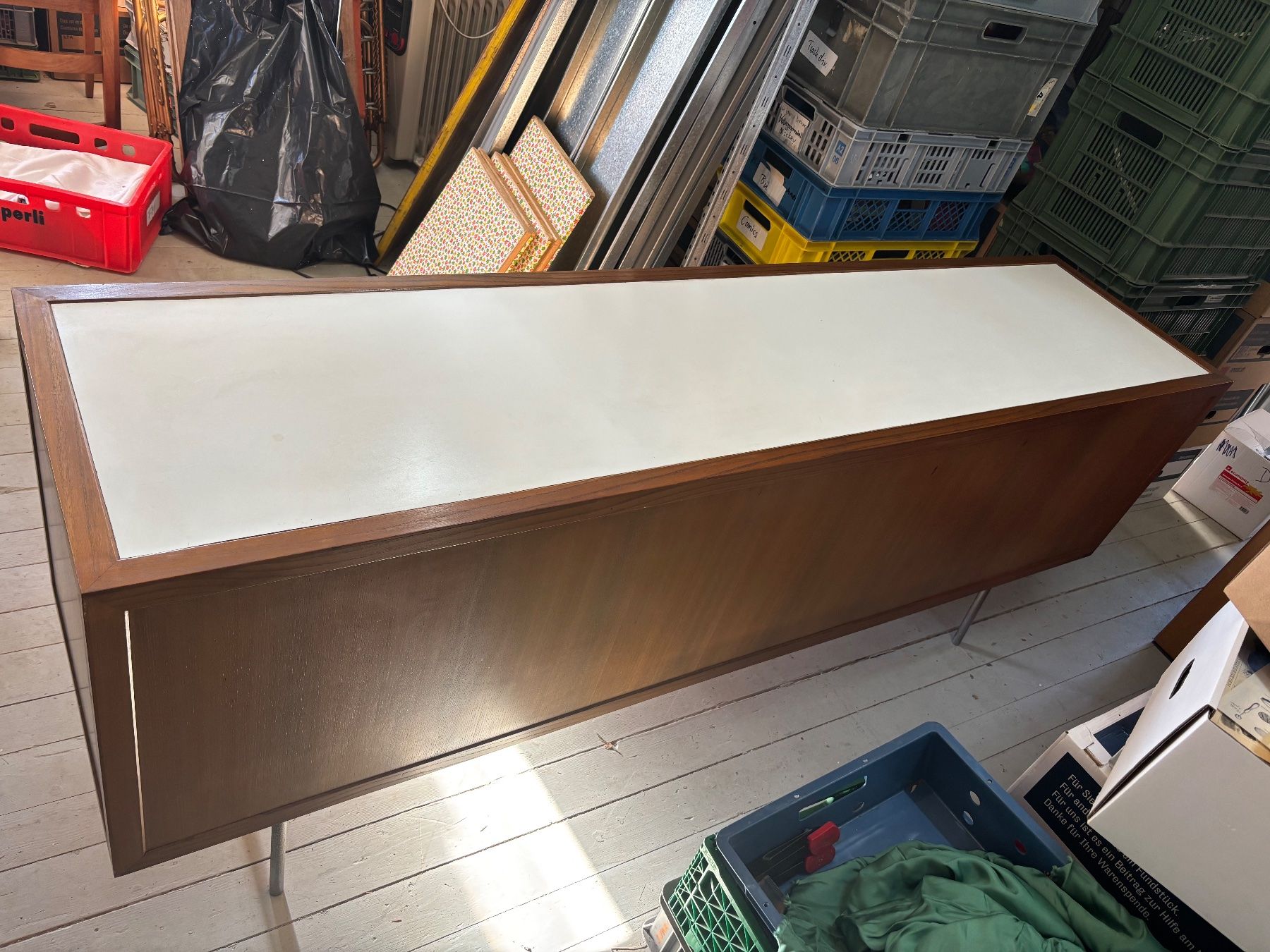 Cassettiere: Schweizer Sideboard Ulme 60er Jahre vintage Design – Usato da Hinwil venduto da DaniBachman 3