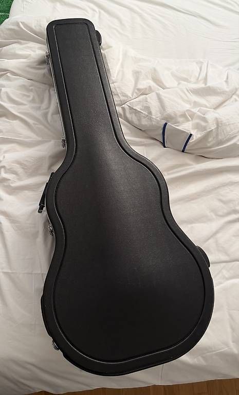 Instruments de musique: Guitar Hard Case  – D'occasion à Ruvigliana par tbr_fh6j