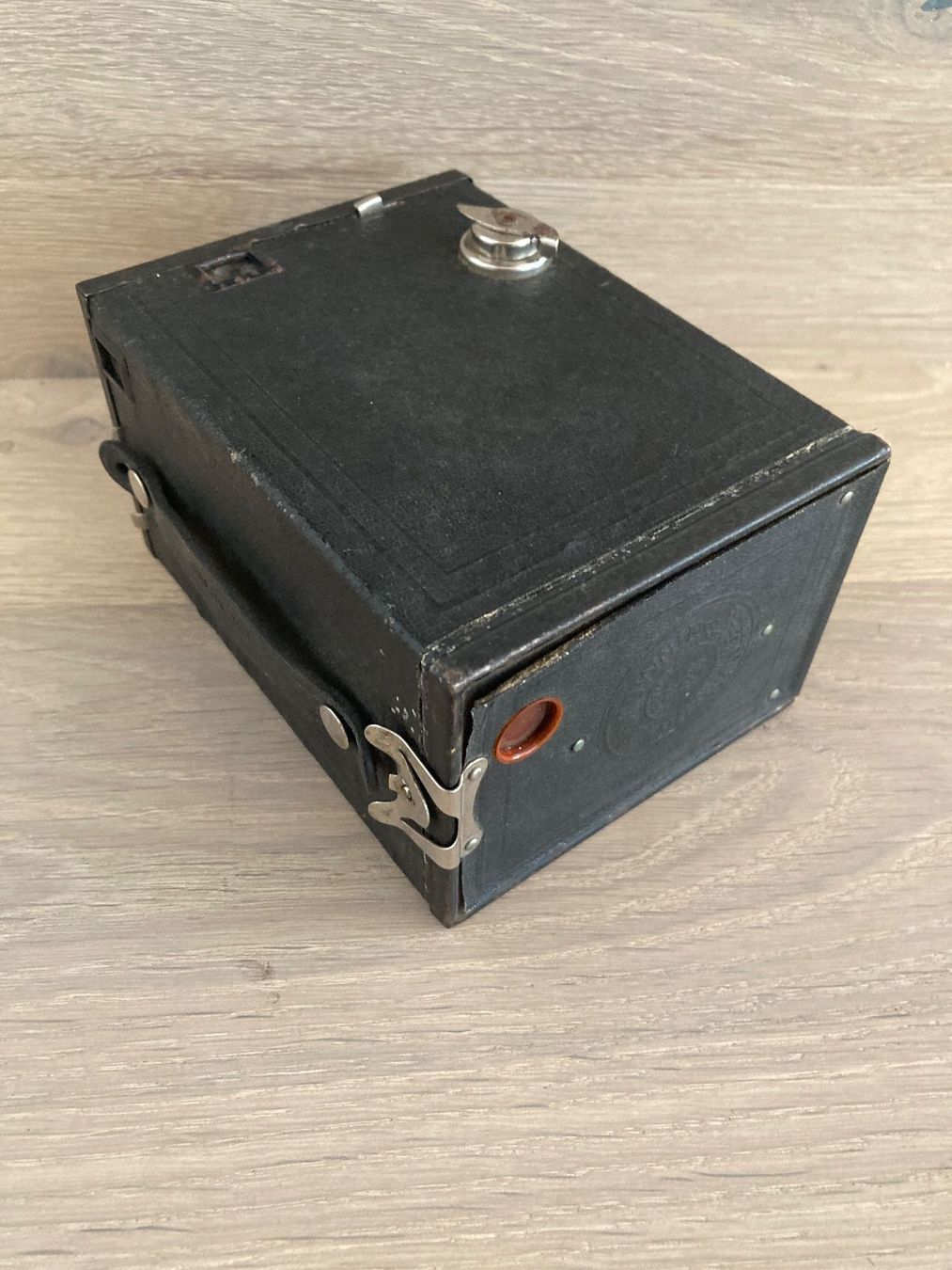 Kodak Fotocamera: Kodak Brownie Box Kamera – Usato da Zollikofen venduto da gamel01 1