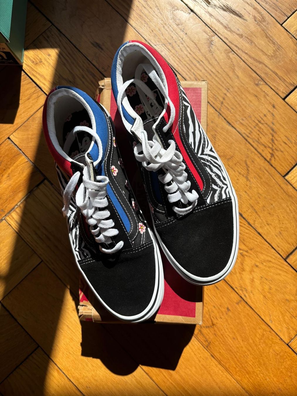 Scarpe da uomo: Vans Old Skool "Korean Typography" – Usato da Genève venduto da nun_7fjx