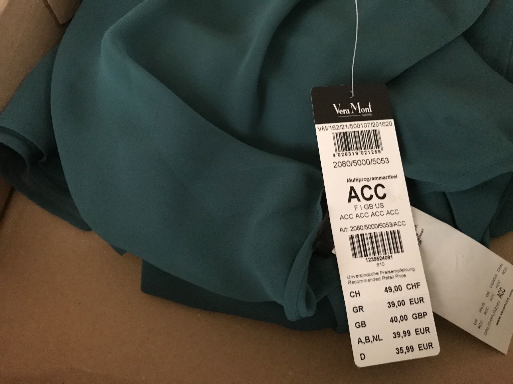 Kleider: Abendkleid Vera Mont Petrol – Neu und originalverpackt aus Landschlacht von girris100 4