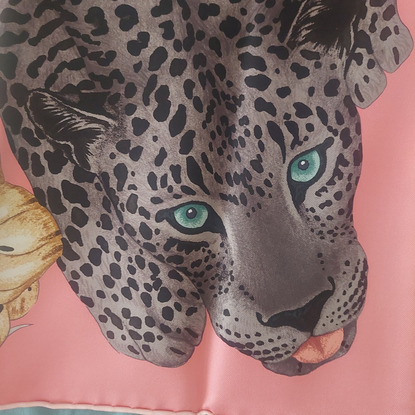 Hermès Foulard & Sciarpe: Carré Hermès Lazy Leopardesses neuf, 90 – Nuovo e nell'imballaggio originale da Genève venduto da s_t_z8jl 6