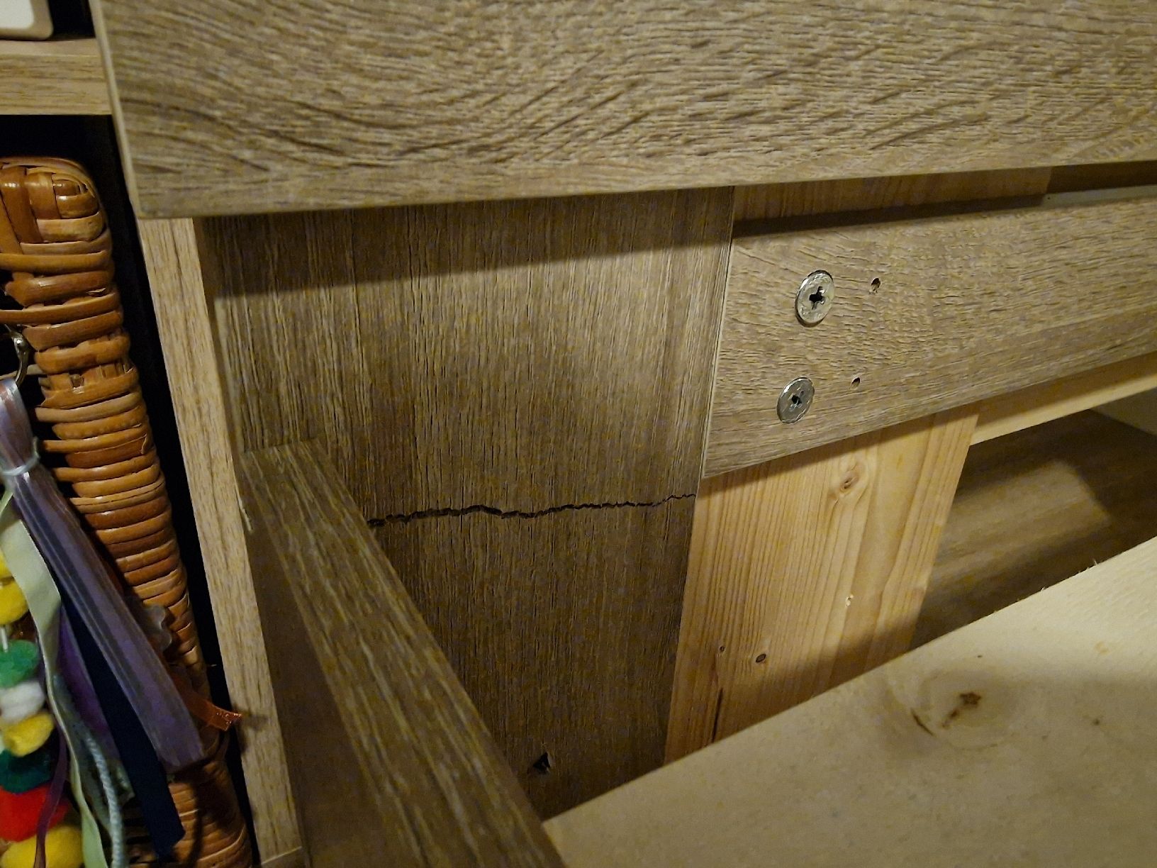 Letti: Gebrauchtes Einzelbett, Holzoptik 90x200cm – Usato da Seftigen venduto da bendzsy91 5
