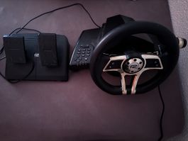 Ready2Gaming Hurricane Wheel Pro inkl. Pedale & Tischbefesti