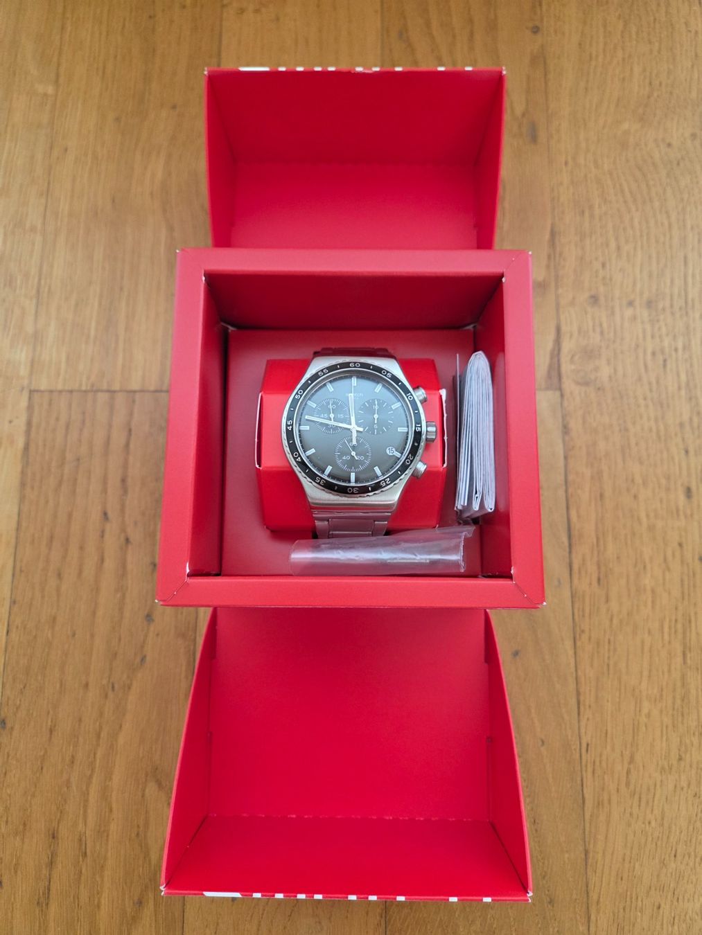 Swatch Uhren: Chronographe acier Swatch Irony – Neu (gemäss Beschreibung) aus Etoy von cl_7th 4