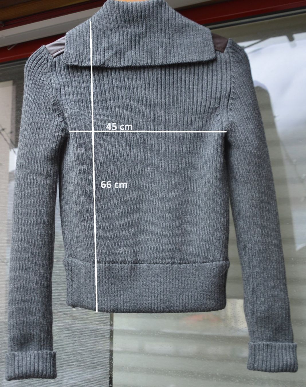 Prada Maglioni & Felpe: Jacke / pulover Prada veste / pull 100% Woll / laine .40 – Usato da Collonges venduto da Auganien 9